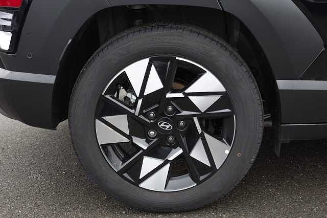 Hyundai KONA 1.6 Hybrid 129 Ultimate 5dr DCT Abyss Black
