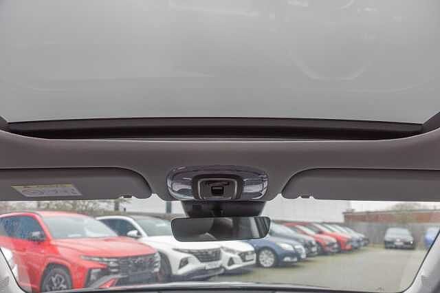 Hyundai KONA 1.6 Hybrid 129 Ultimate 5dr DCT Abyss Black