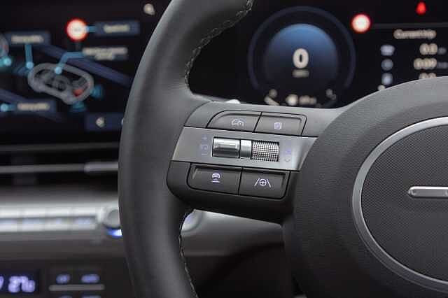 Hyundai KONA 1.6 Hybrid 129 Ultimate 5dr DCT Abyss Black