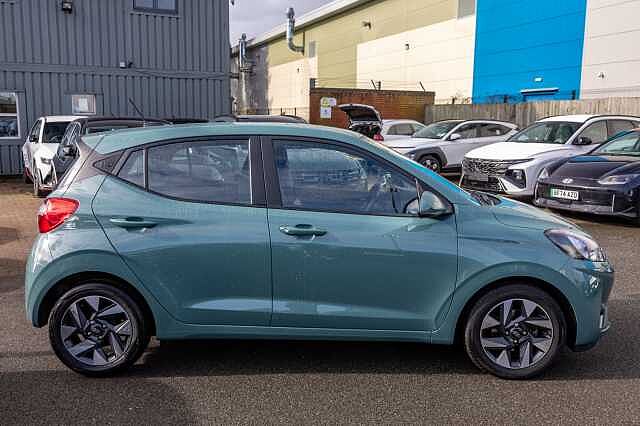 Hyundai i10 1.0 Advance 5dr Auto