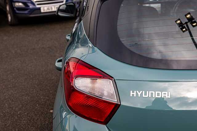 Hyundai i10 1.0 Advance 5dr Auto