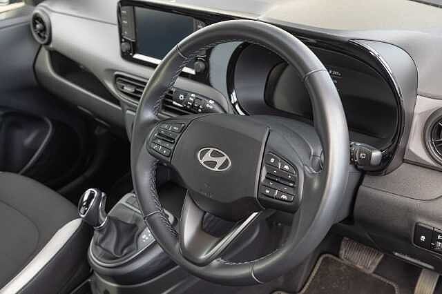 Hyundai i10 1.0 Advance 5dr Auto