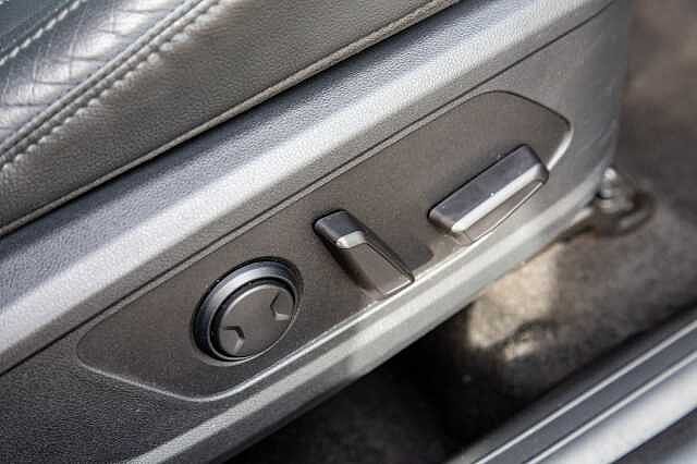 Hyundai TUCSON 1.6 TGDi 48V MHD Ultimate 5dr 2WD DCT