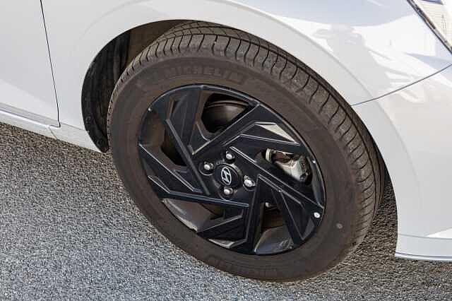 Hyundai i20 1.0T GDi 90 Black Line 5dr