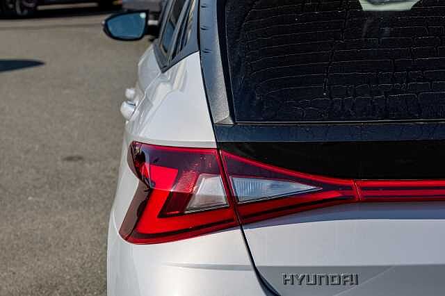 Hyundai i20 1.0T GDi 90 Black Line 5dr