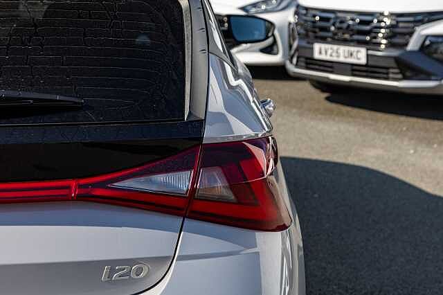 Hyundai i20 1.0T GDi 90 Black Line 5dr
