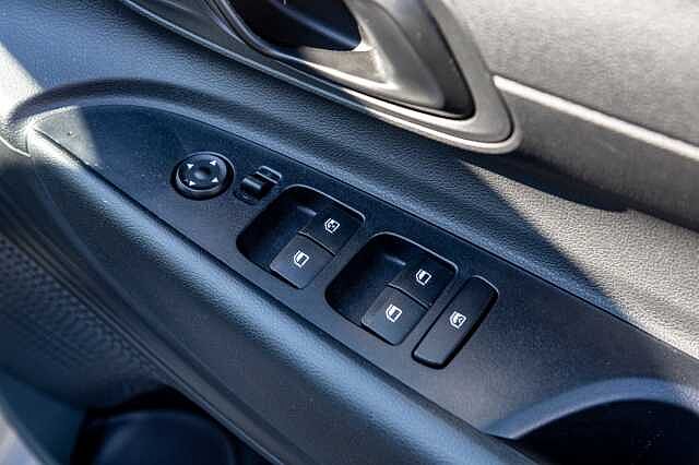 Hyundai i20 1.0T GDi 90 Black Line 5dr