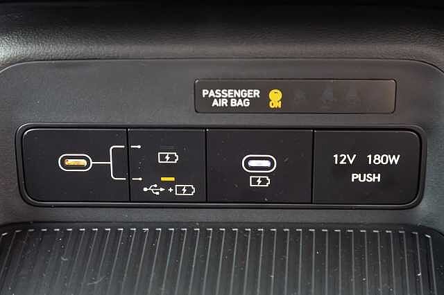 Hyundai KONA 1.6T 138 Advance 5dr