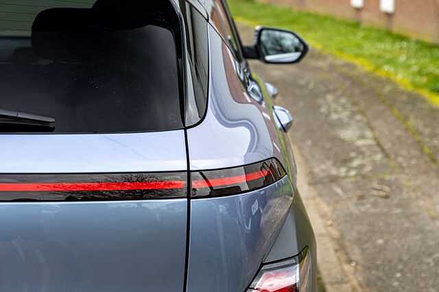 Hyundai KONA 1.6T 138 Ultimate 5dr DCT Meta BLUE