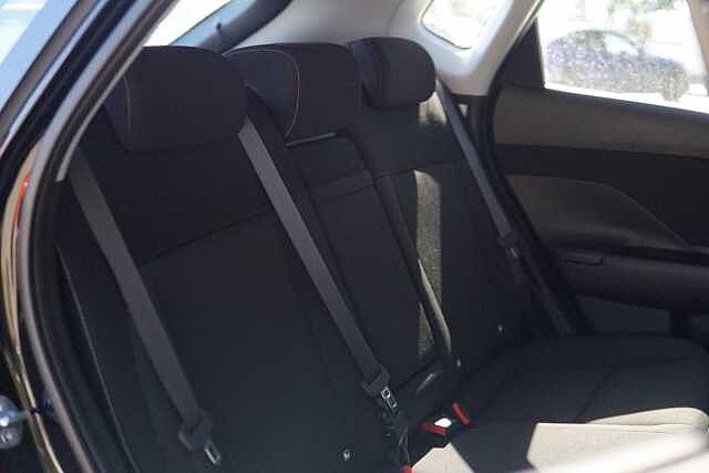 Hyundai KONA 1.6T 138 Advance 5dr