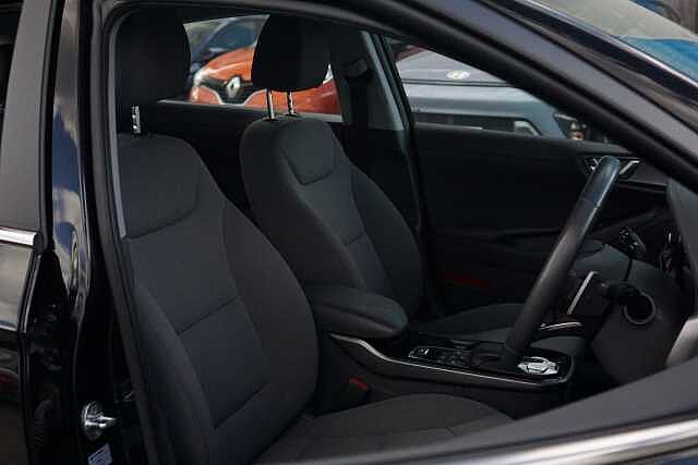 Hyundai IONIQ 100kW Premium 38kWh 5dr Auto