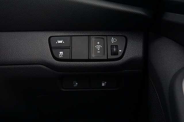 Hyundai IONIQ 100kW Premium 38kWh 5dr Auto