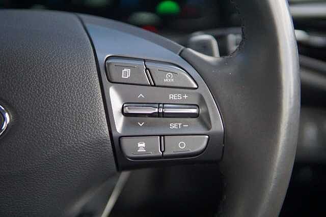 Hyundai IONIQ 100kW Premium 38kWh 5dr Auto