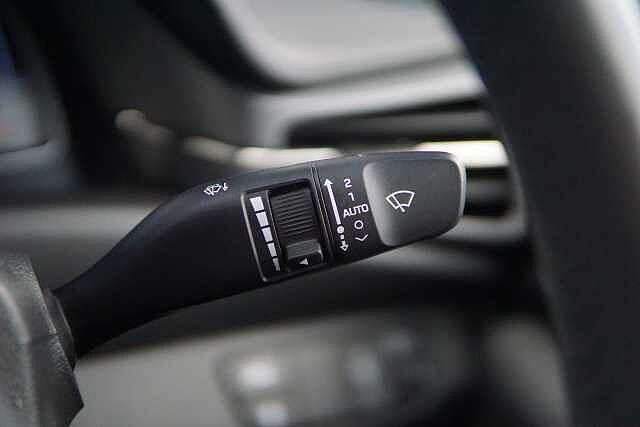 Hyundai IONIQ 100kW Premium 38kWh 5dr Auto