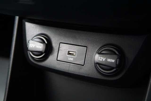 Hyundai IONIQ 100kW Premium 38kWh 5dr Auto