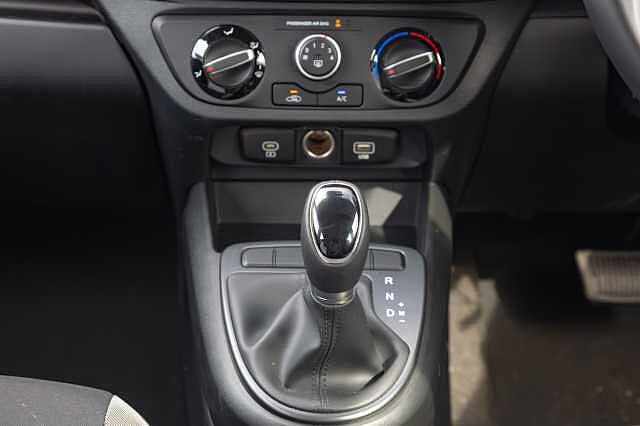Hyundai i10 1.2 [79] Advance 5dr Auto [Nav]
