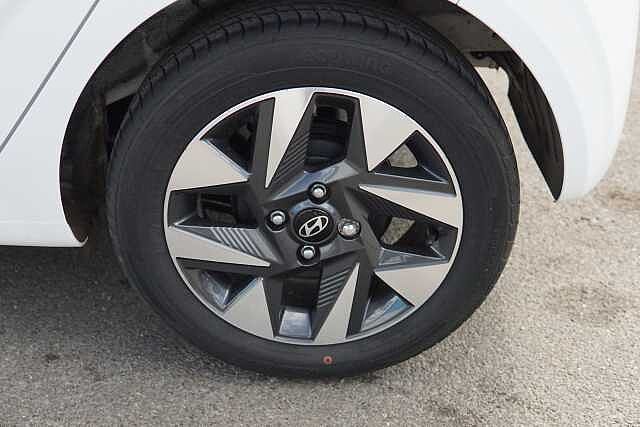 Hyundai i10 1.0 [63] Advance 5dr Auto [Nav]