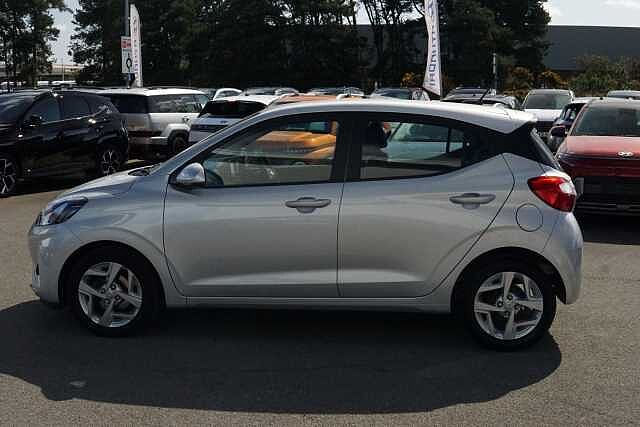 Hyundai i10 1.0 MPi SE Connect 5dr Auto
