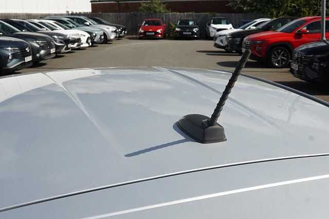 Hyundai i10 1.0 MPi SE Connect 5dr Auto