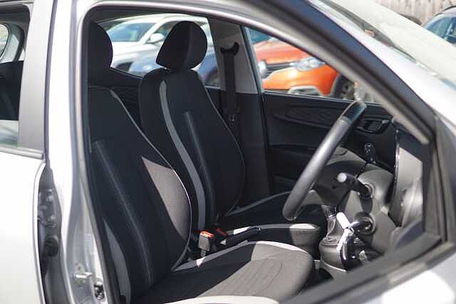 Hyundai i10 1.0 MPi SE Connect 5dr Auto