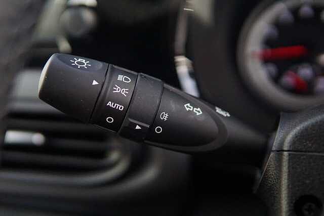 Hyundai i10 1.0 MPi SE Connect 5dr Auto