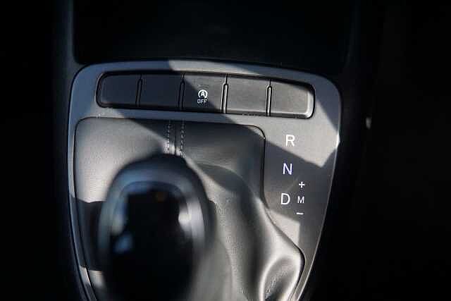 Hyundai i10 1.0 MPi SE Connect 5dr Auto