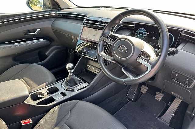 Hyundai TUCSON 1.6 TGDi Premium 5dr 2WD Polar White