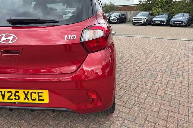 Hyundai i10 1.0 [63] Premium 5dr Auto [Nav]