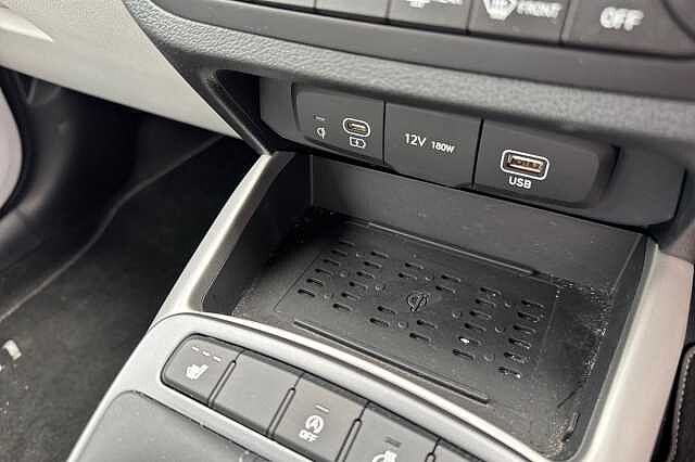 Hyundai i10 1.0 [63] Premium 5dr Auto [Nav]