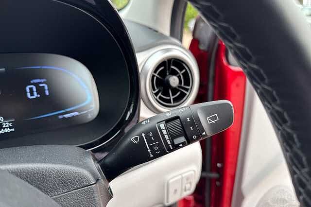 Hyundai i10 1.0 [63] Premium 5dr Auto [Nav]