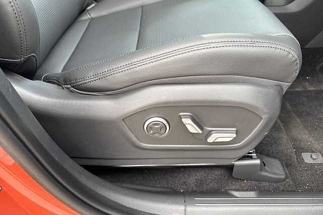 Hyundai SANTA FE 1.6 TGDi 239 Hybrid Ultimate 5dr Auto
