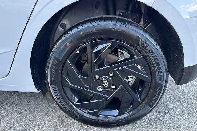 Hyundai i20 1.0T GDi 90 Black Line 5dr