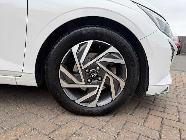 Hyundai i20 1.0T GDi Advance 5dr