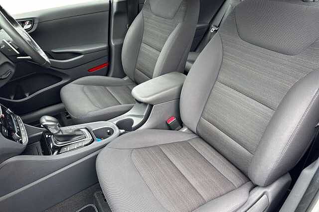 Hyundai IONIQ 1.6 GDi Hybrid Premium 5dr DCT