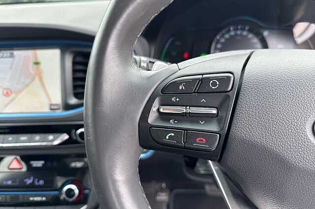 Hyundai IONIQ 1.6 GDi Hybrid Premium 5dr DCT