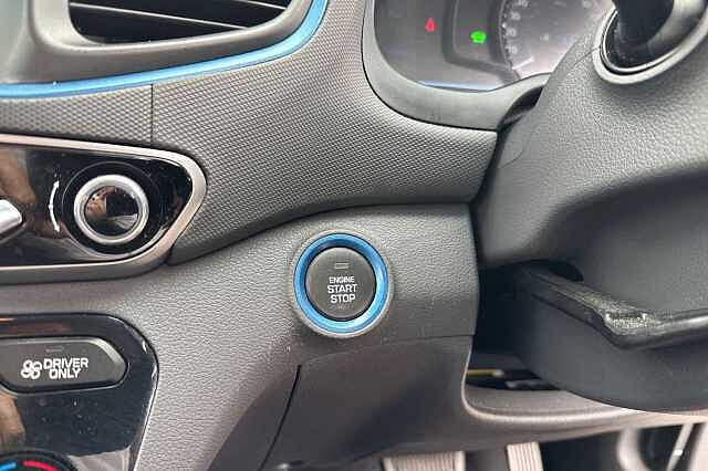 Hyundai IONIQ 1.6 GDi Hybrid Premium 5dr DCT