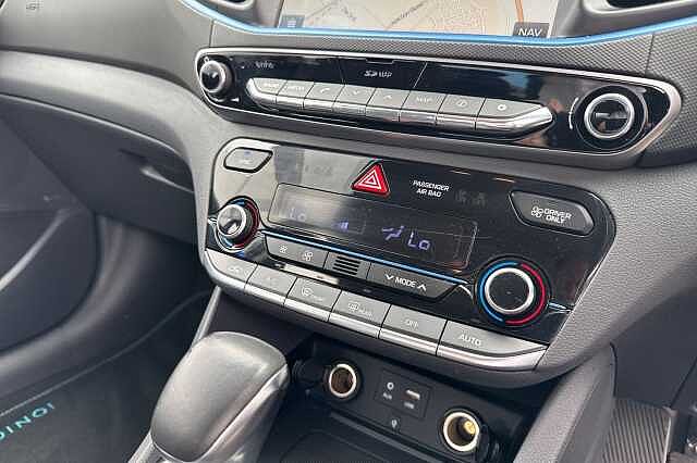 Hyundai IONIQ 1.6 GDi Hybrid Premium 5dr DCT