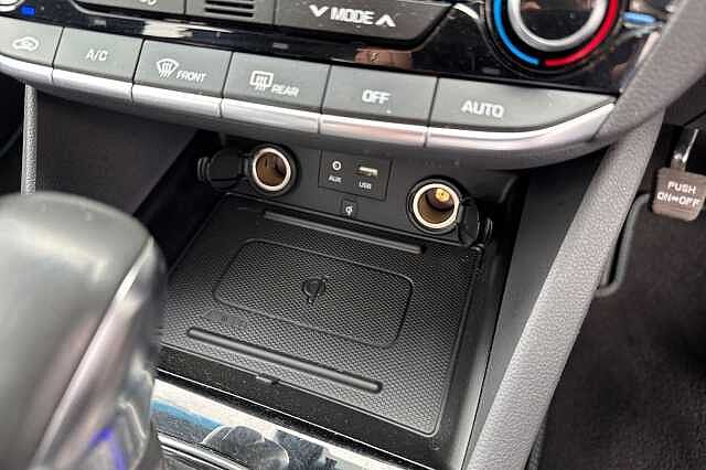 Hyundai IONIQ 1.6 GDi Hybrid Premium 5dr DCT