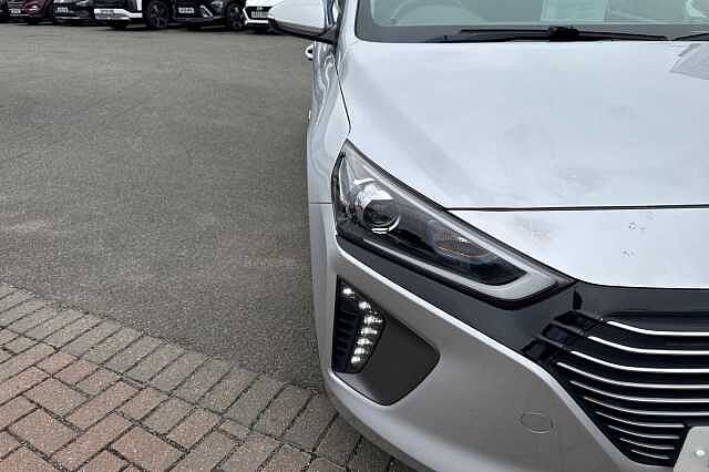 Hyundai IONIQ 1.6 GDi Hybrid Premium 5dr DCT
