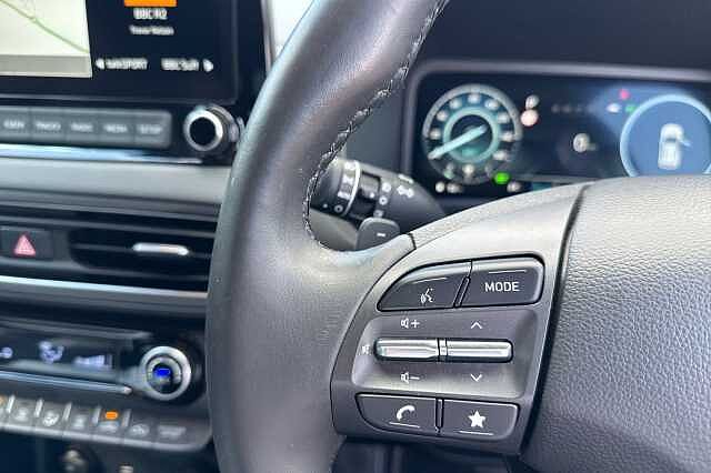 Hyundai KONA 1.6 GDi Hybrid Premium 5dr DCT Ecotronic Grey