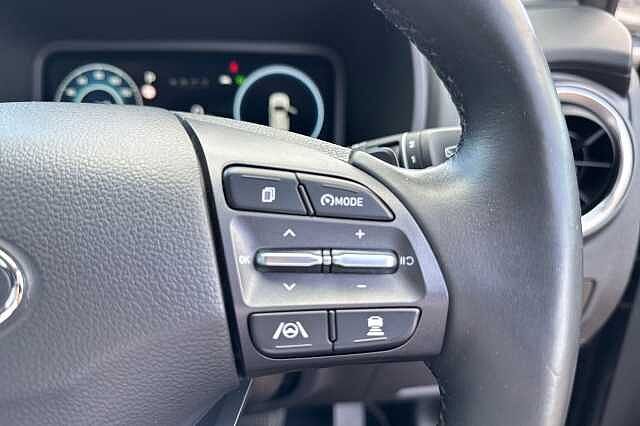 Hyundai KONA 1.6 GDi Hybrid Premium 5dr DCT Ecotronic Grey