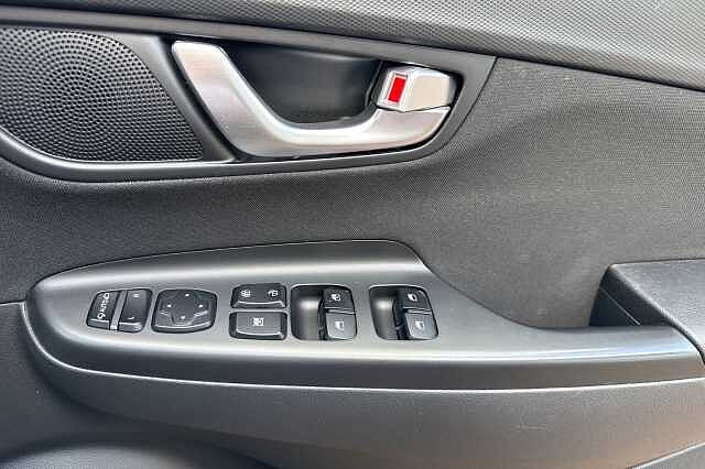 Hyundai KONA 1.6 GDi Hybrid Premium 5dr DCT Ecotronic Grey