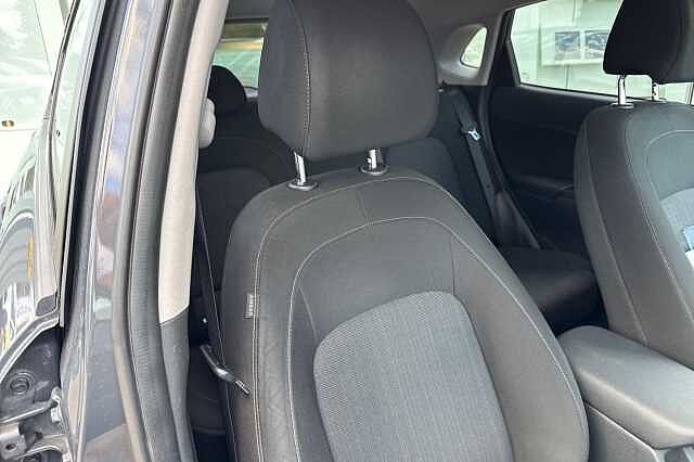 Hyundai KONA 1.6 GDi Hybrid Premium 5dr DCT Ecotronic Grey