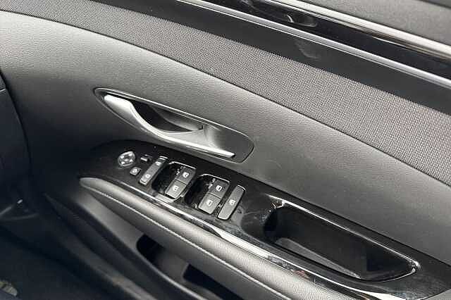 Hyundai TUCSON 1.6 TGDi Hybrid 230 SE Connect 5dr 2WD Auto