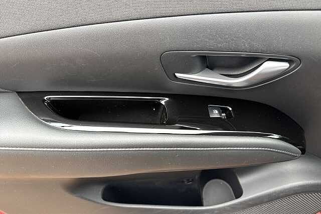 Hyundai TUCSON 1.6 TGDi Hybrid 230 SE Connect 5dr 2WD Auto