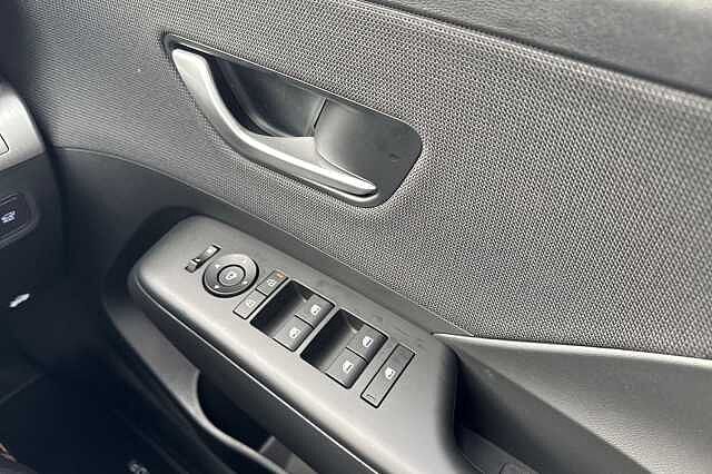 Hyundai KONA 1.6 Hybrid 138 Ultimate 5dr DCT