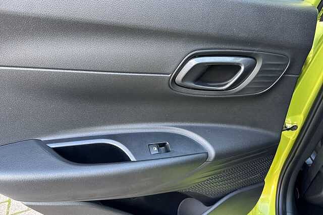 Hyundai i20 1.0T GDi 90 Tech Line 5dr DCT