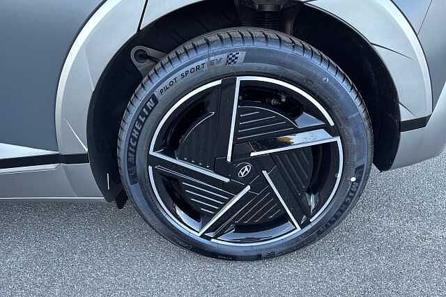 Hyundai IONIQ 5 239kW Ultimate 84 kWh 5dr AWD Auto