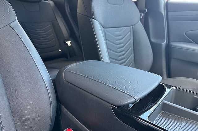 Hyundai TUCSON 1.6T 239 Hybrid Black Line 5dr Auto