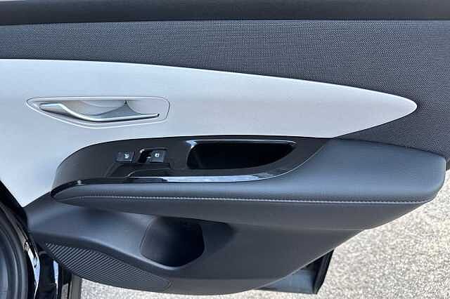 Hyundai TUCSON 1.6 TGDi Plug-in Hybrid Ultimate 5dr 4WD Auto